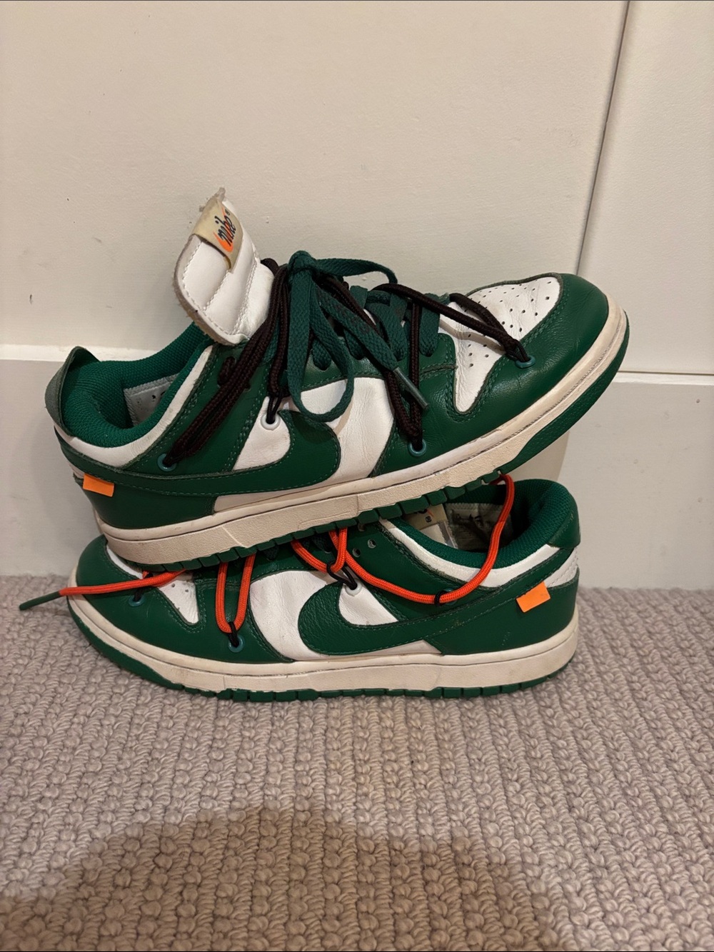 Nike Off-white dunks green size 7.5 fit like a 7